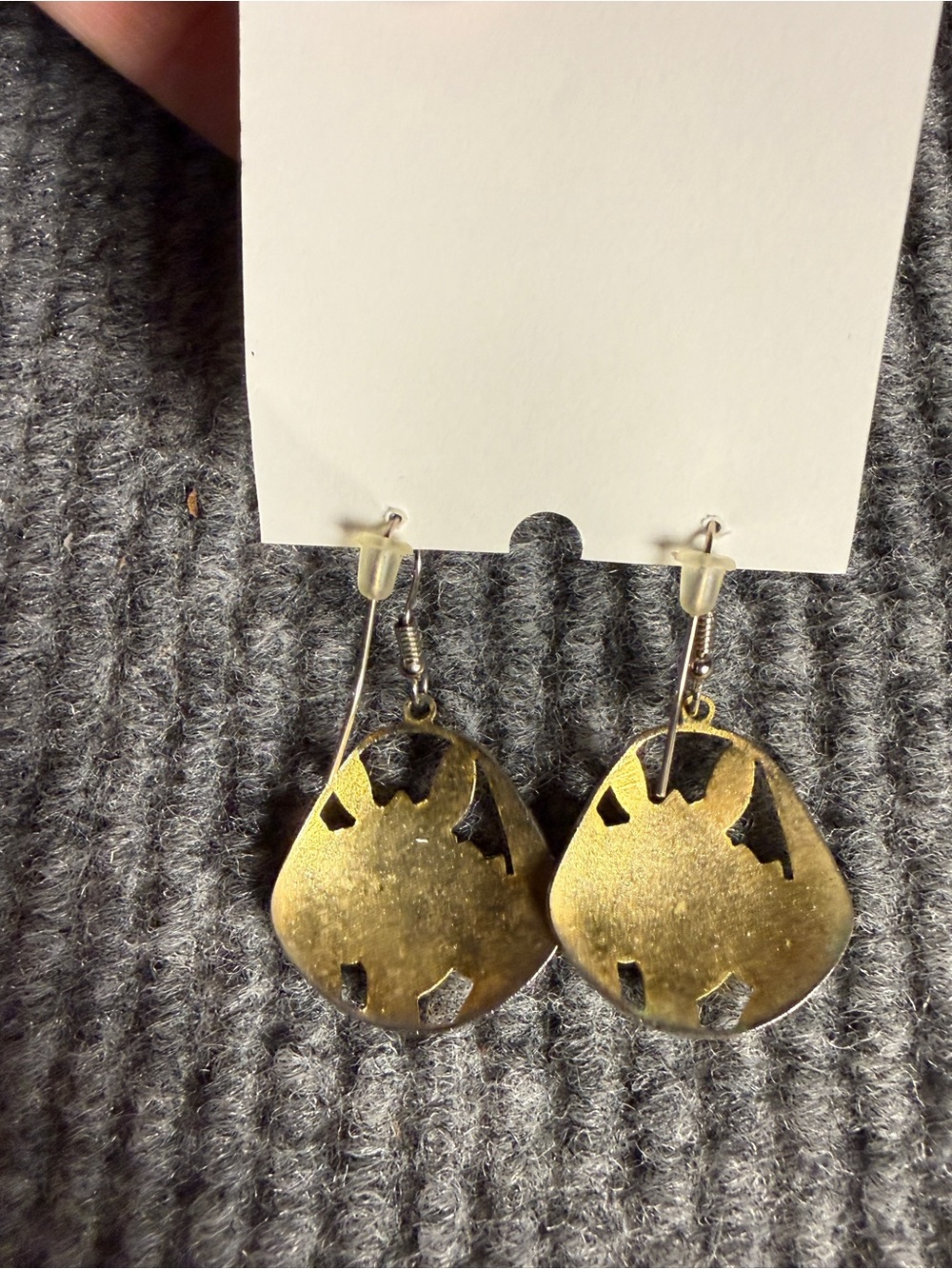 Vintage Gold Tone Cloisonné Enamel Floral Dangle Earrings Daffodil Lily Purple - Picture 5 of 5